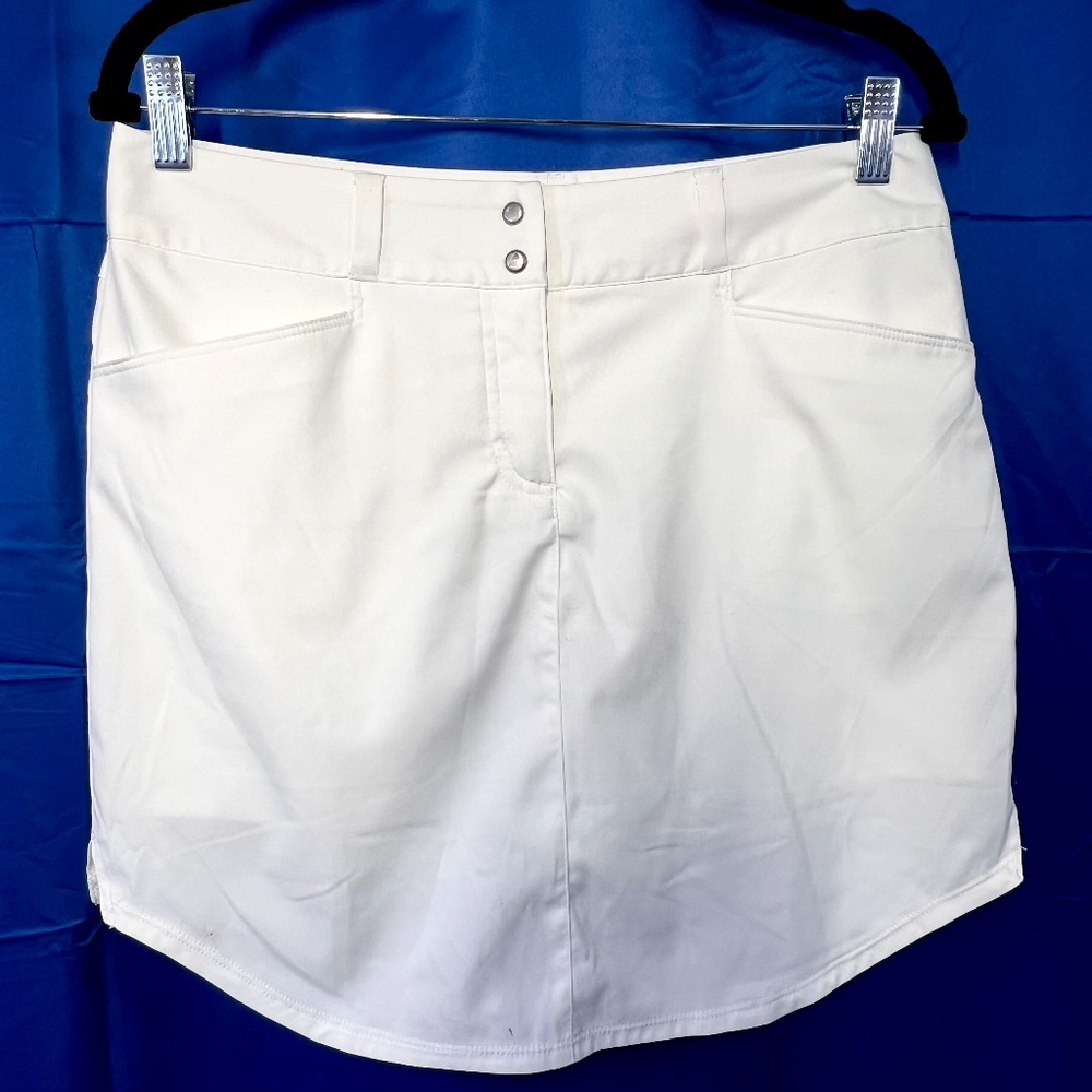 |•ADIDAS•| White Athletic Skirt/Skort Size 8 *spots*